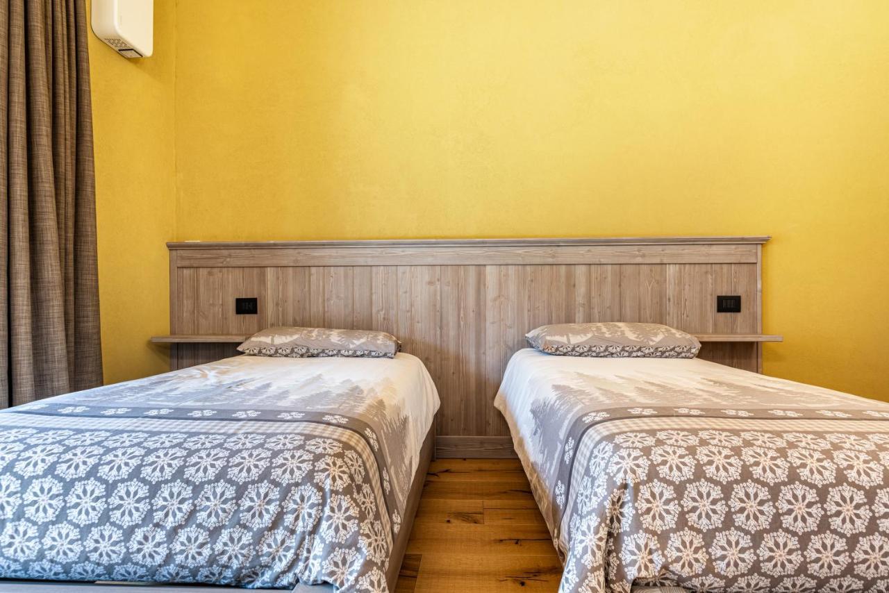 Ciasa Fatati Apartment Pinzolo Bagian luar foto
